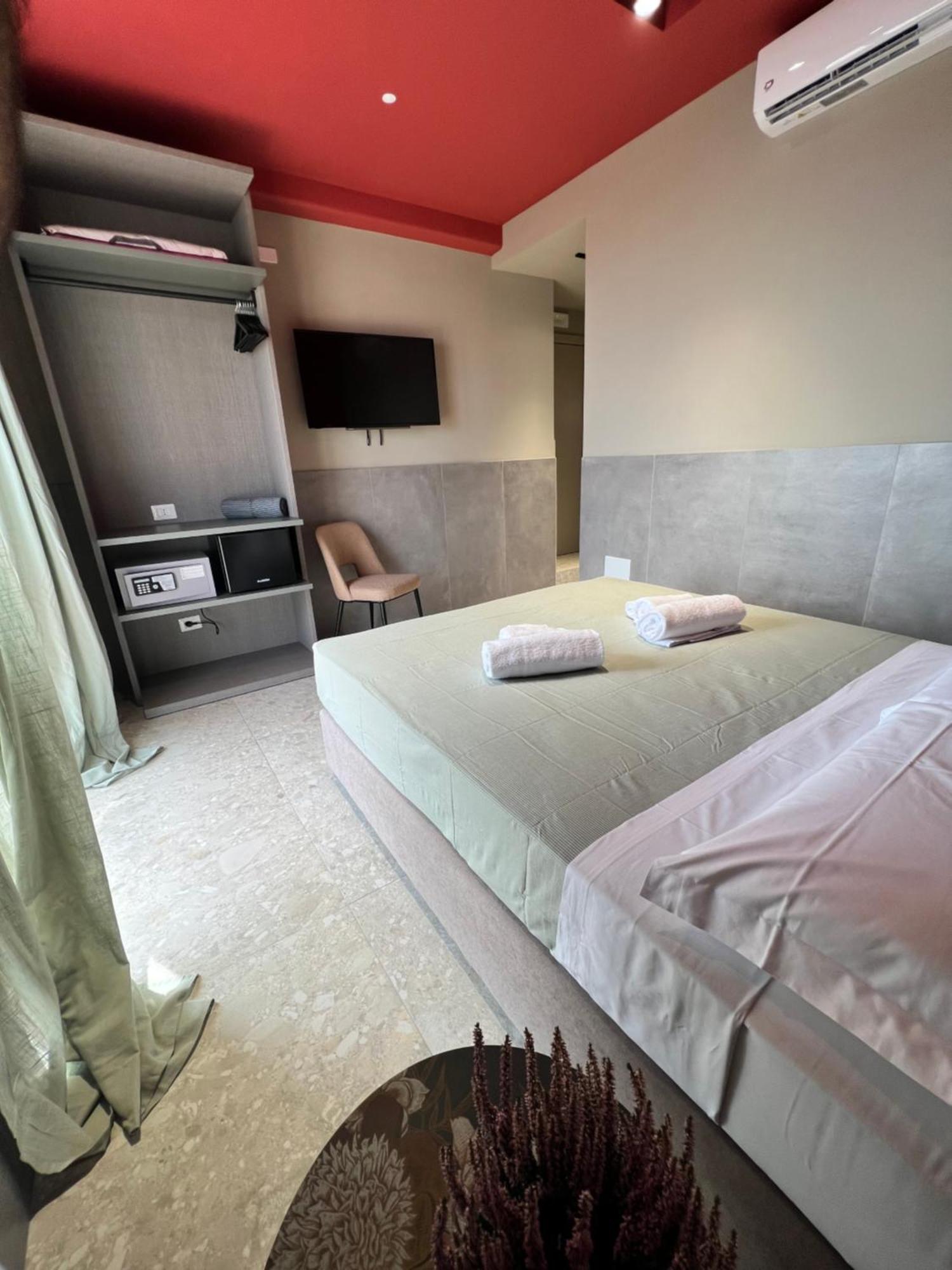 Mia Suites Porto Nápoles Exterior foto